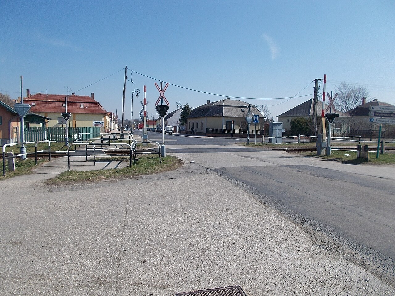 Székesfehérvár–Komárom railway — Komárom to Székesfehérvár