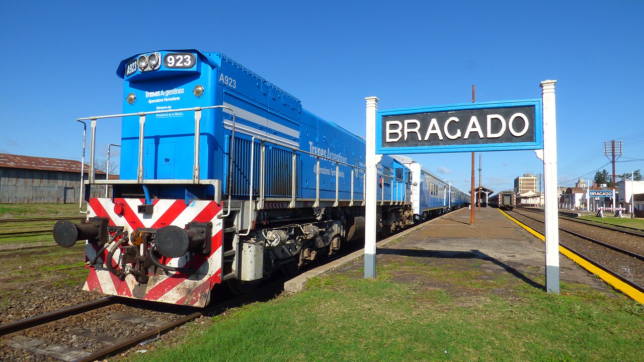 Tren a Bragado — ブエノスアイレスからBragadoへ