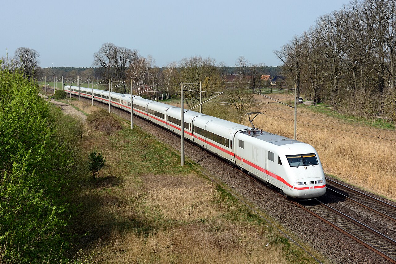 ICE – von Hamburg nach Berlin