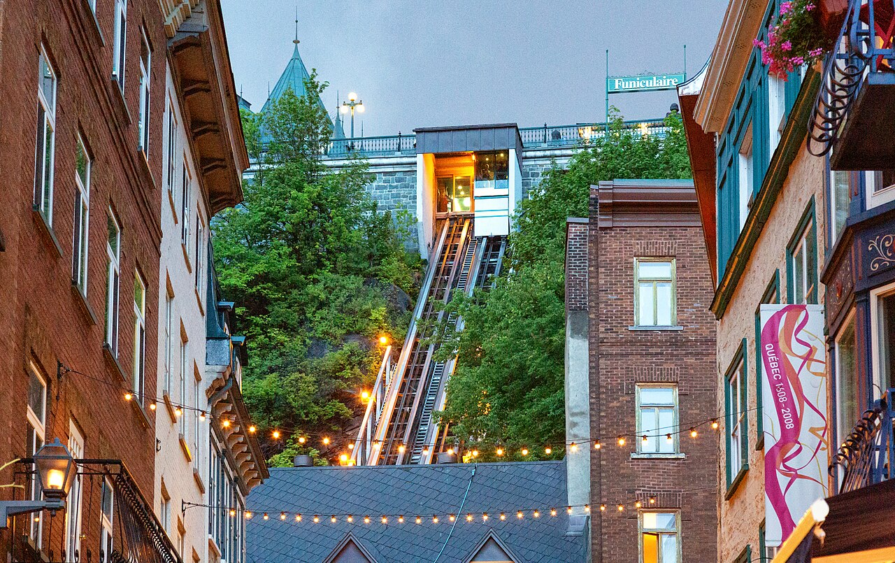 Old Quebec Funicular — Quebec City (Petit-Champlain) to Dufferin Terrace