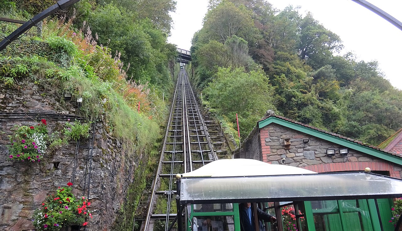 Lynton & Lynmouth Cliff Railway — Lynmouth to Lynton