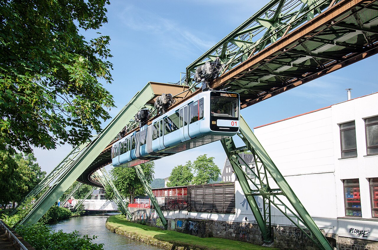 Wuppertaler Schwebebahn – von Oberbarmen nach Vohwinkel
