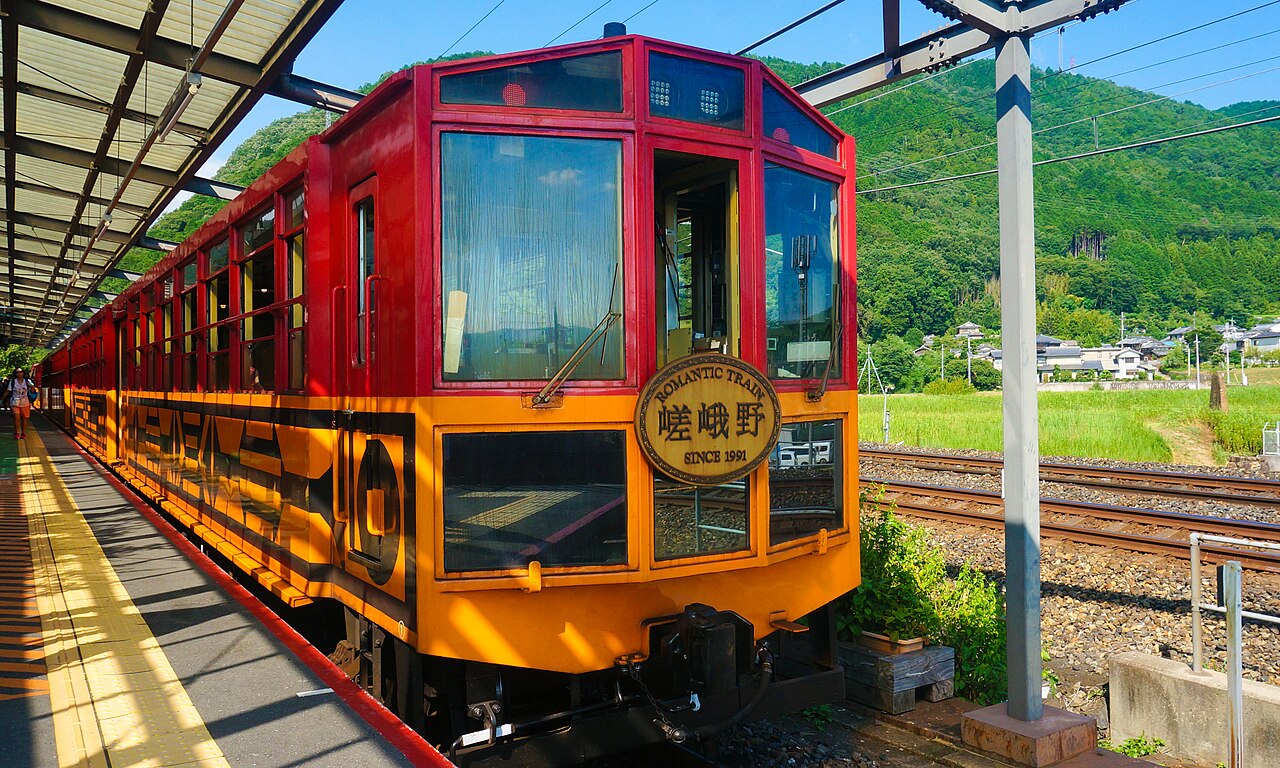 嵯峨野観光鉄道 — Kyoto (Arashiyama)からKameokaへ