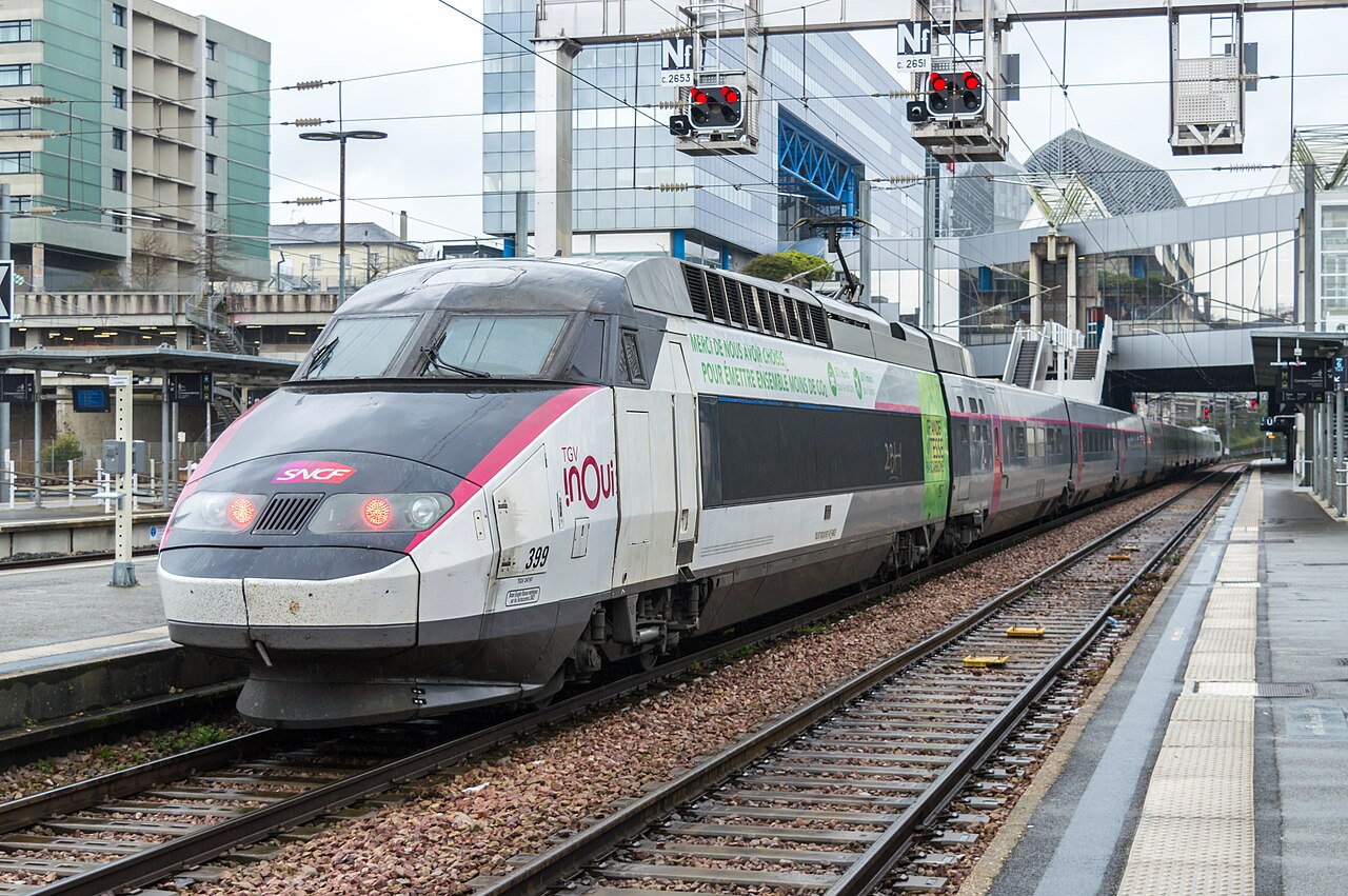TGV inOui — パリからレンヌへ