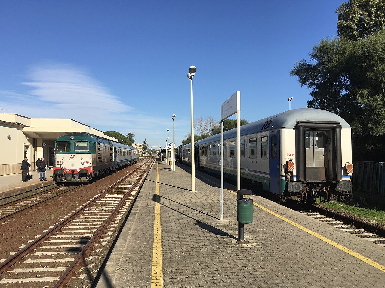 Bahnstrecke Taranto–Reggio di Calabria, von Tarent nach Reggio Calabria
