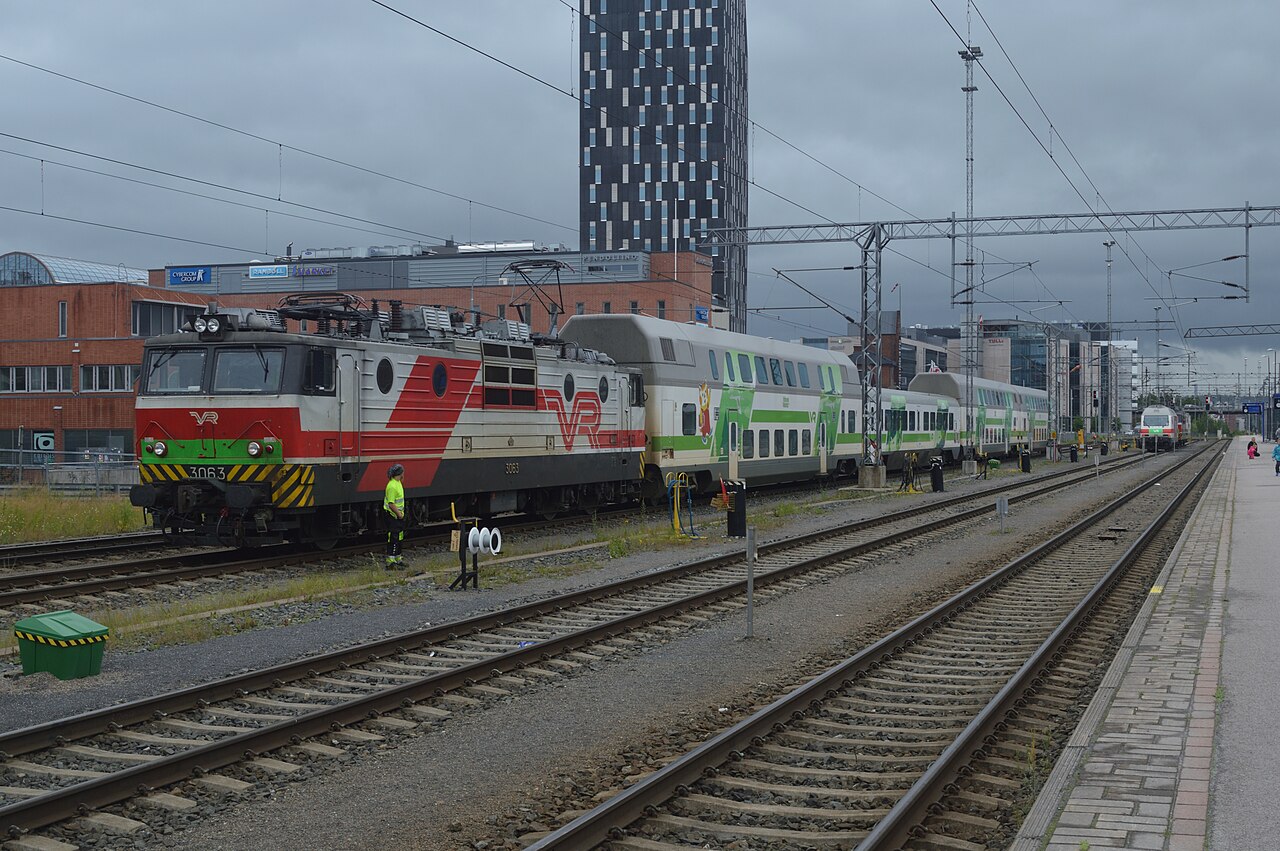 Tampere–Pori railway — ポリからタンペレへ