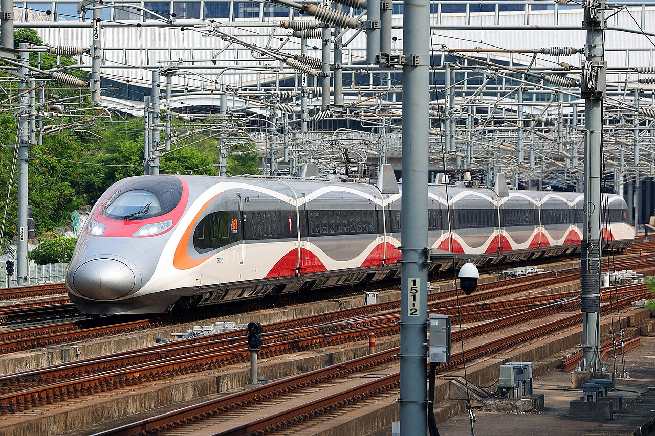 Schnellfahrstrecke Guangzhou–Shenzhen–Hongkong – von Guangzhou nach Hongkong