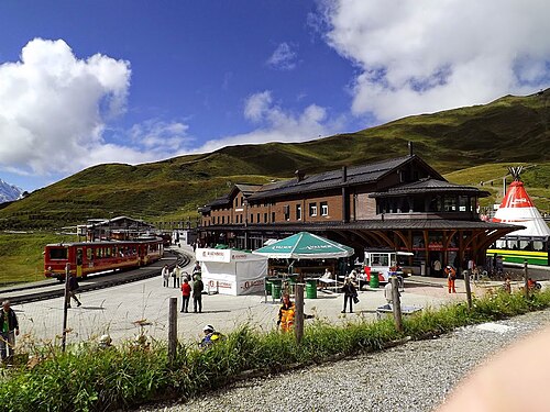 ヴェンゲルンアルプ鉄道 — 写真1