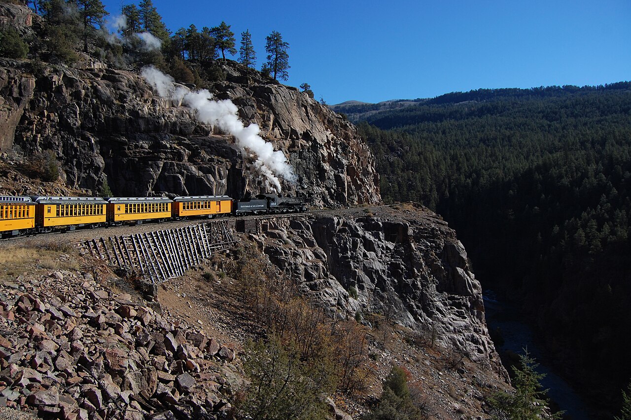 デュランゴ・アンド・シルバートン狭軌鉄道 — DurangoからSilvertonへ