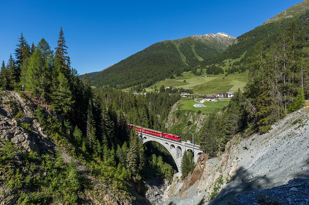 Engadine Line — BeverからScuol-Taraspへ