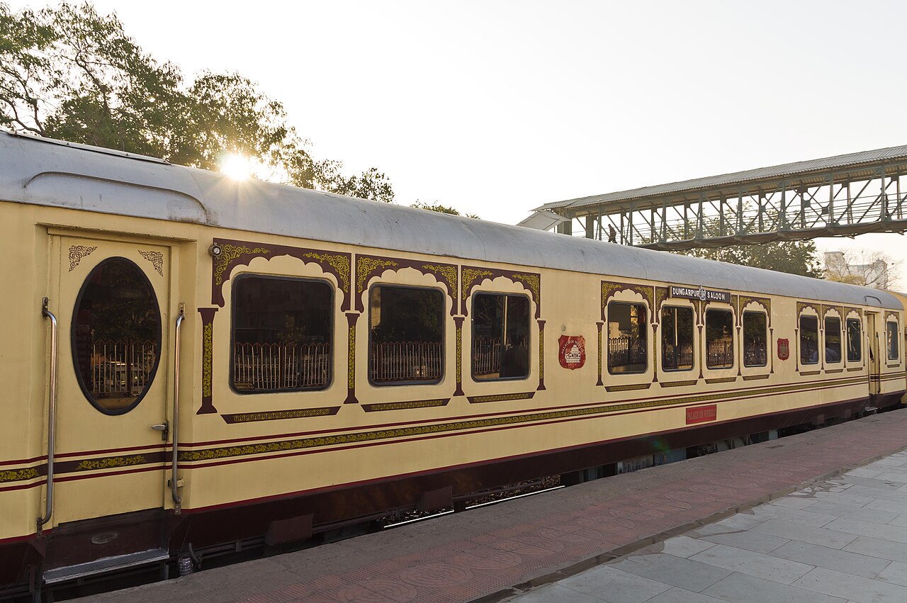 Palace on Wheels — Delhi to Delhi