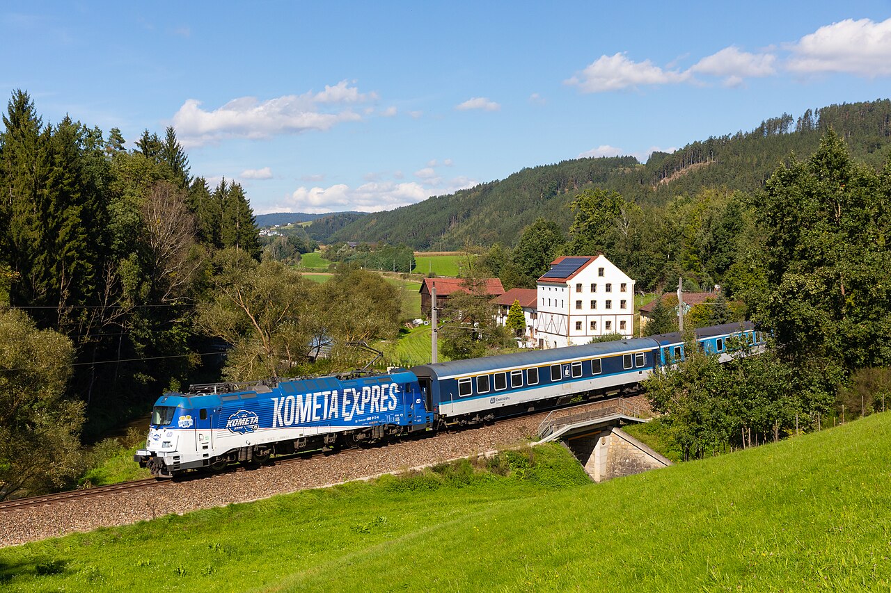 Jižní expres — プラハからチェスケー・ブジェヨヴィツェへ