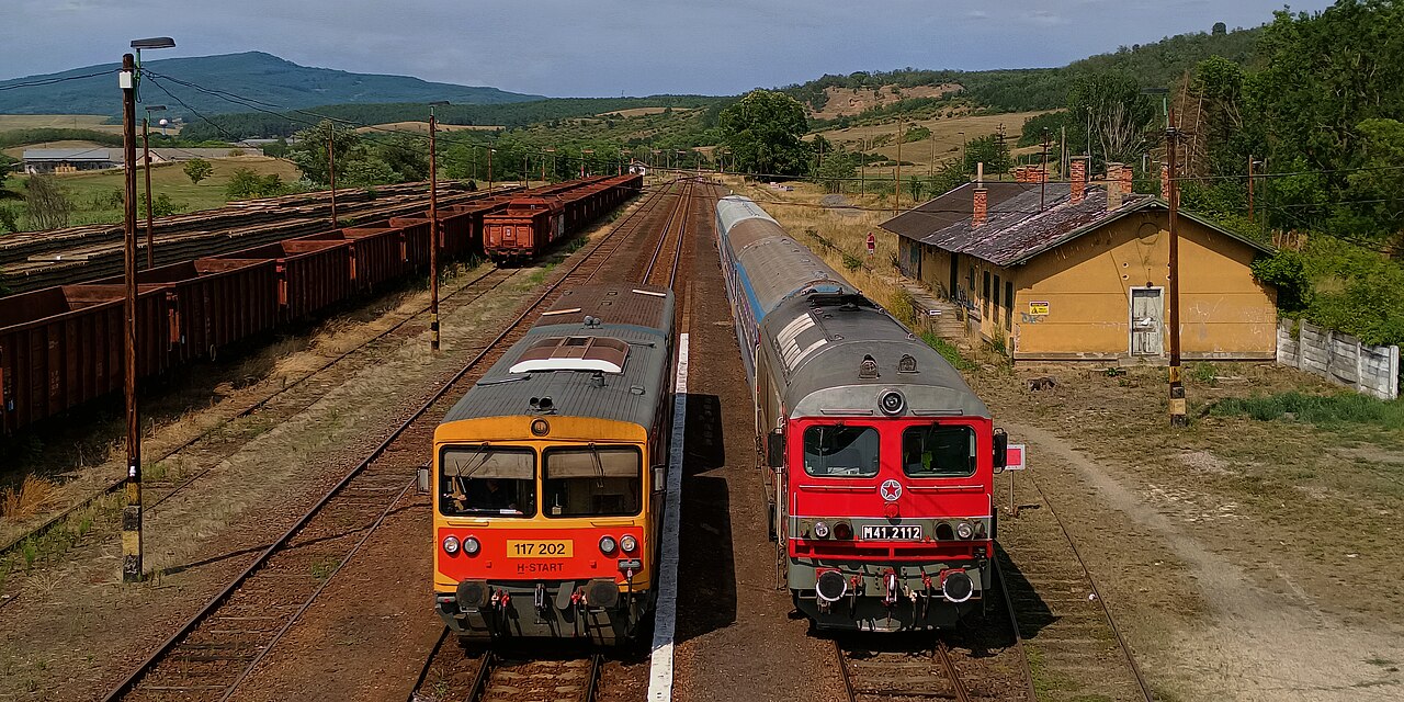 Hatvan–Somoskőújfalu railway — Hatvan to Somoskőújfalu