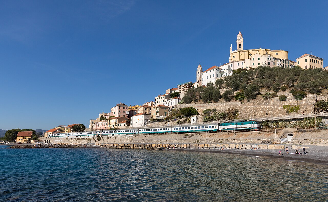 Intercity Tirreno — ローマからジェノヴァへ