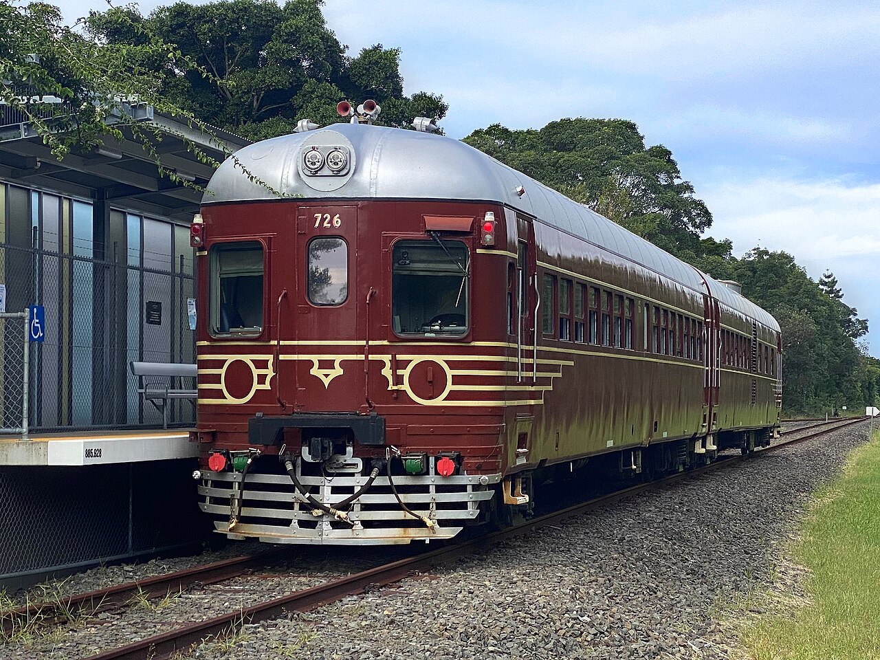 Byron Bay Solar Train — Byron BeachからNorth Beachへ