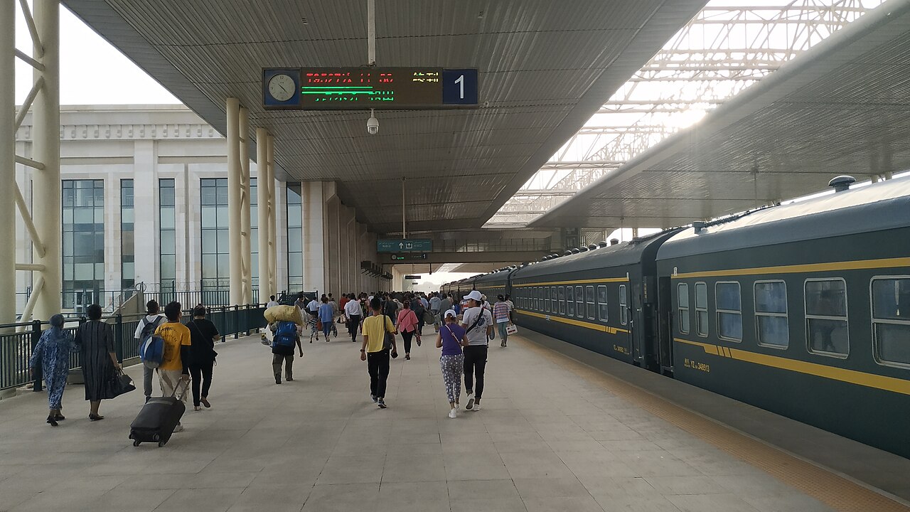 Hotan–Ruoqiang Railway — Hotan to Ruoqiang