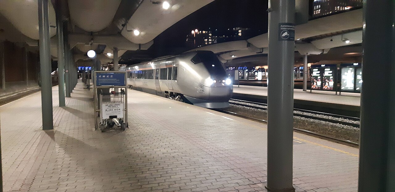 Flytoget – von Drammen nach Oslo Airport