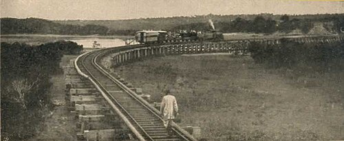 Nanyuki Safari Train — 写真1