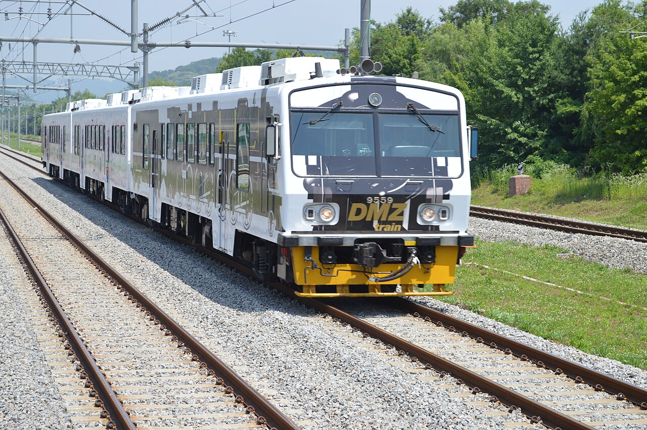 DMZ Peace Train — ソウルから都羅山へ