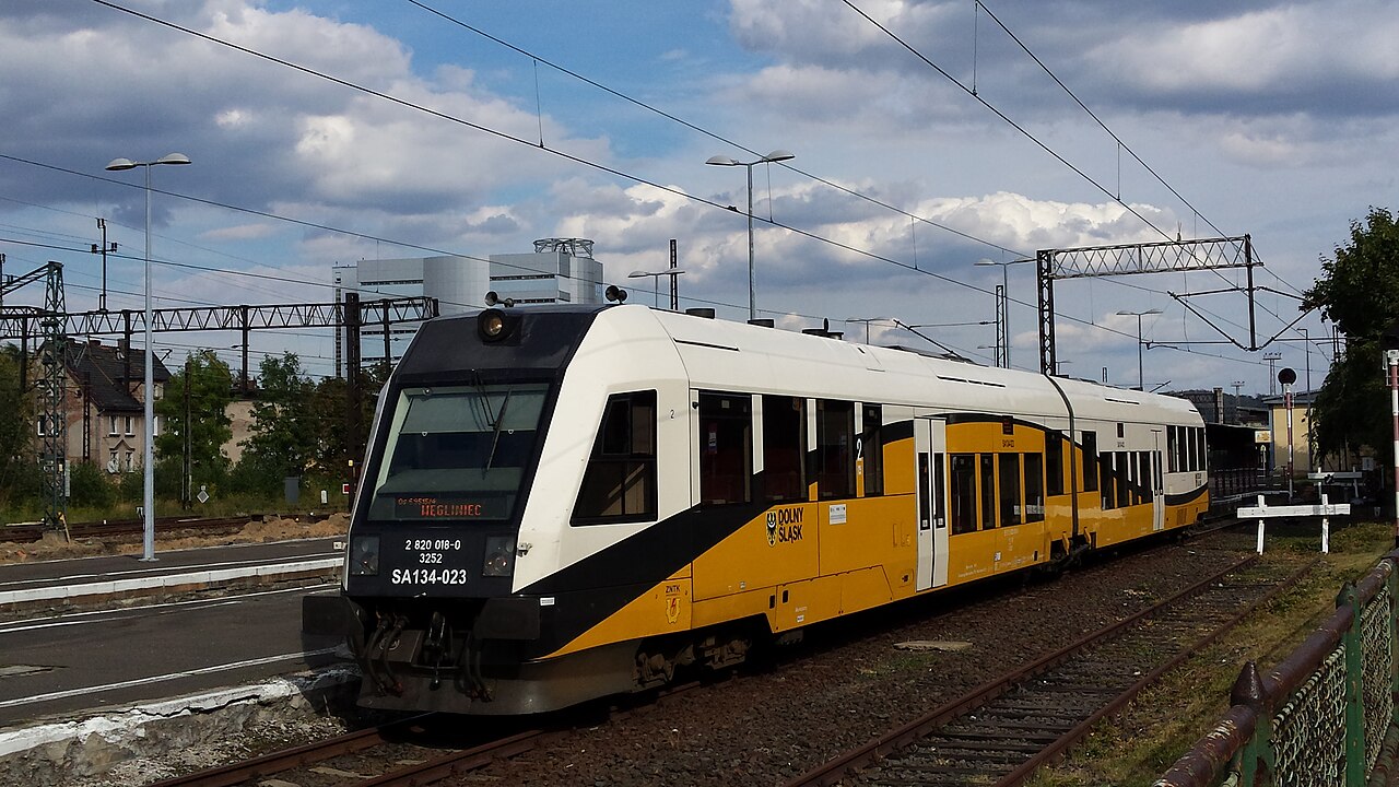 Silesian Mountain Railway — ヴロツワフからシュクラルスカ・ポレンバへ