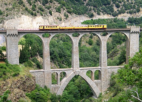 Train Jaune – Foto 1