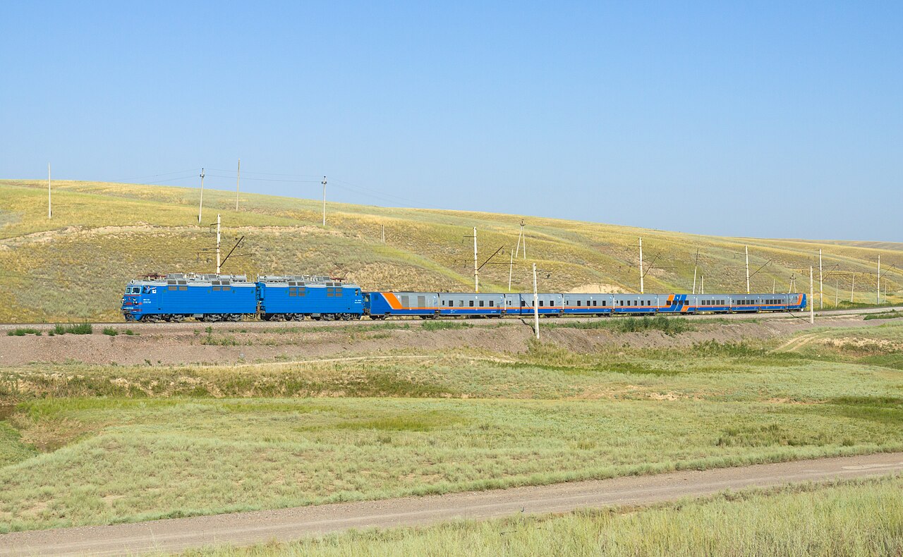Tulpar-Talgo – von Almaty nach Schymkent