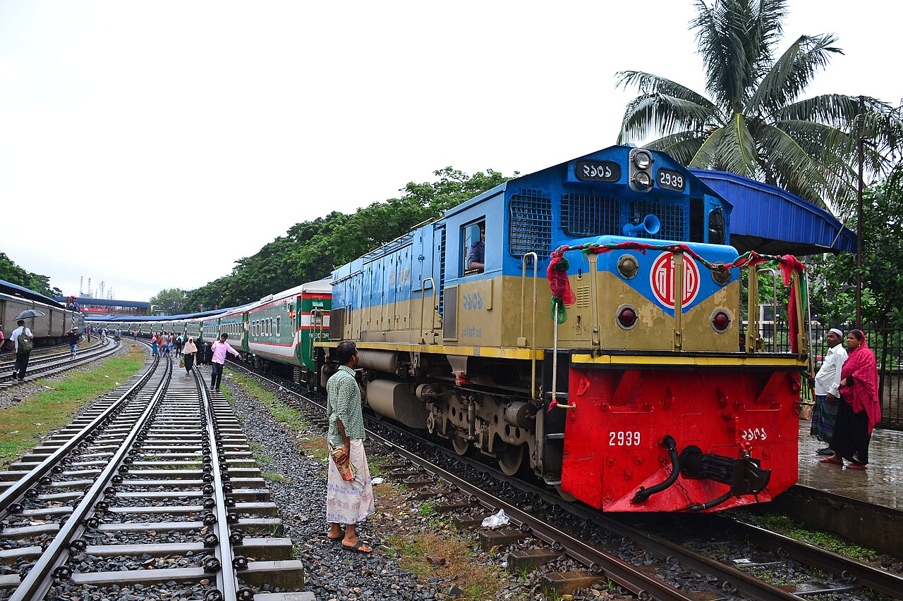 Sonar Bangla Express – von Dhaka nach Chattogram