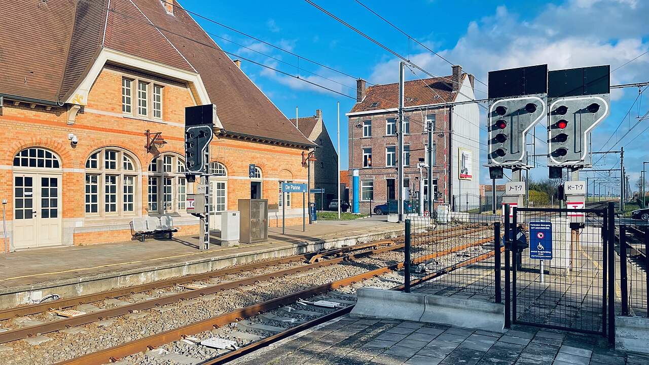 Intercity — De Panne to Ghent