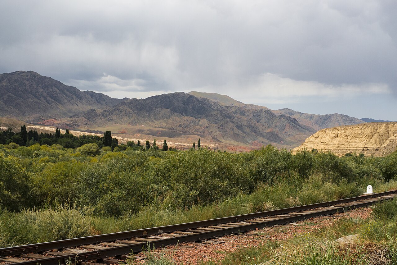 Issyk-Kul Summer Train — ビシュケクからバルイクチへ
