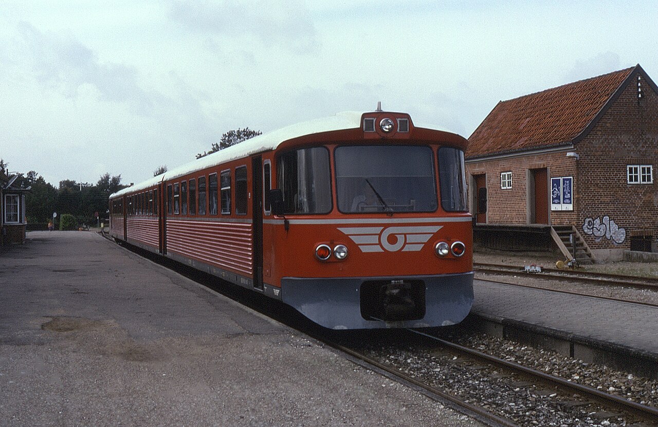 Tisvildeleje branch — Hillerød to Tisvildeleje