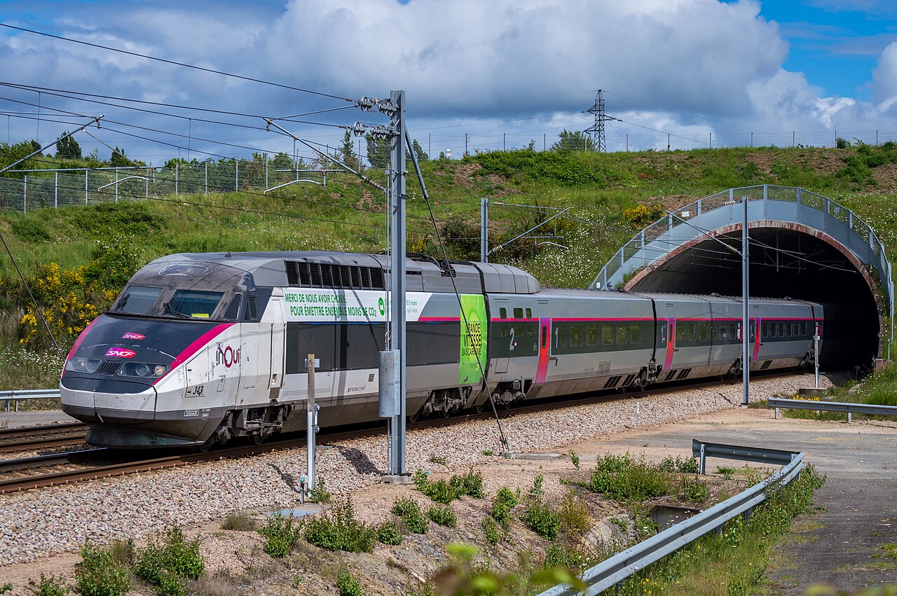TGV inOui — パリからナントへ
