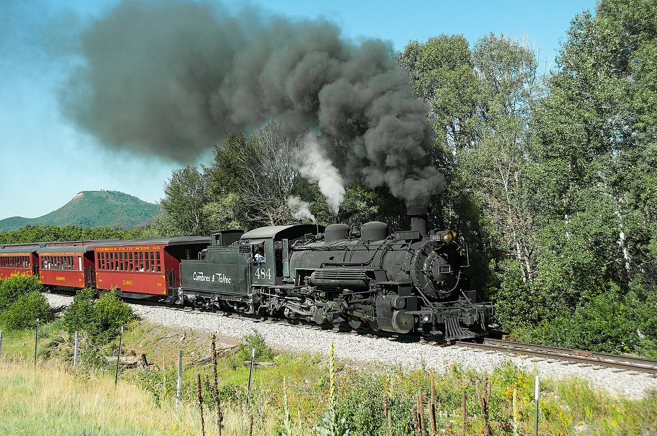 クンブレス・アンド・トルテック・シーニック鉄道 — AntonitoからChamaへ