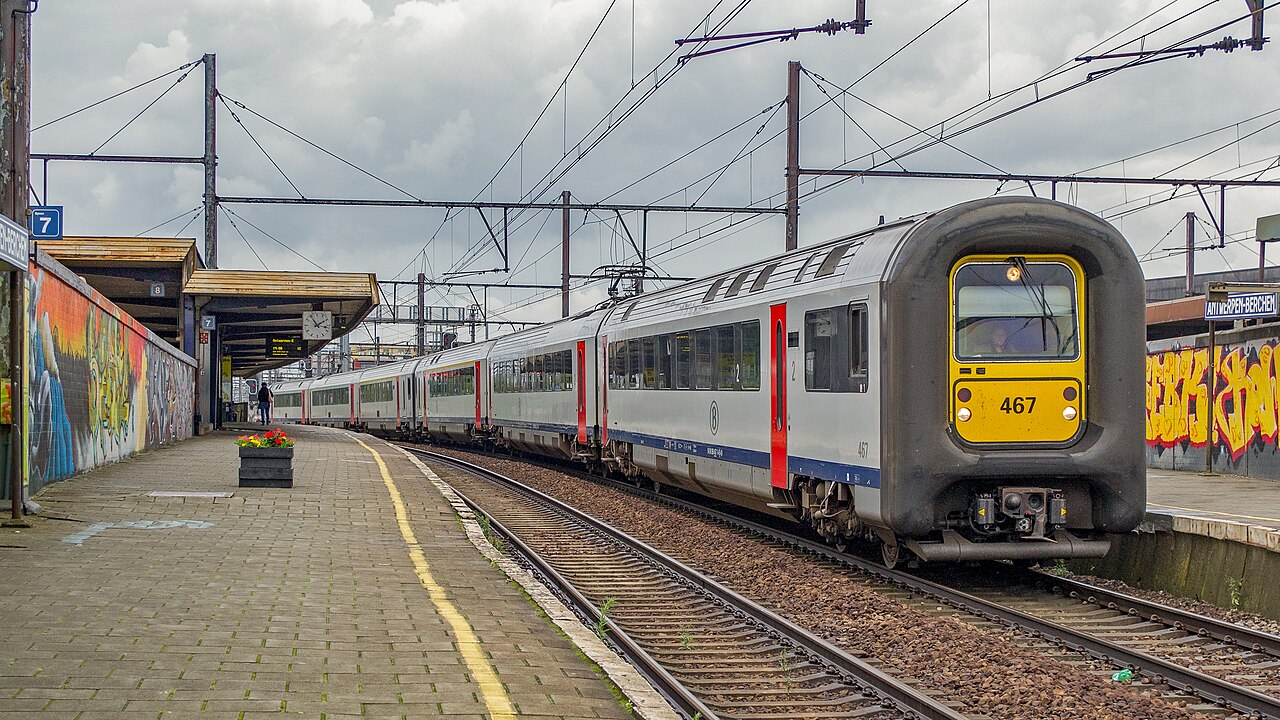 IC Antwerpen–Hasselt — Antwerp to Hasselt