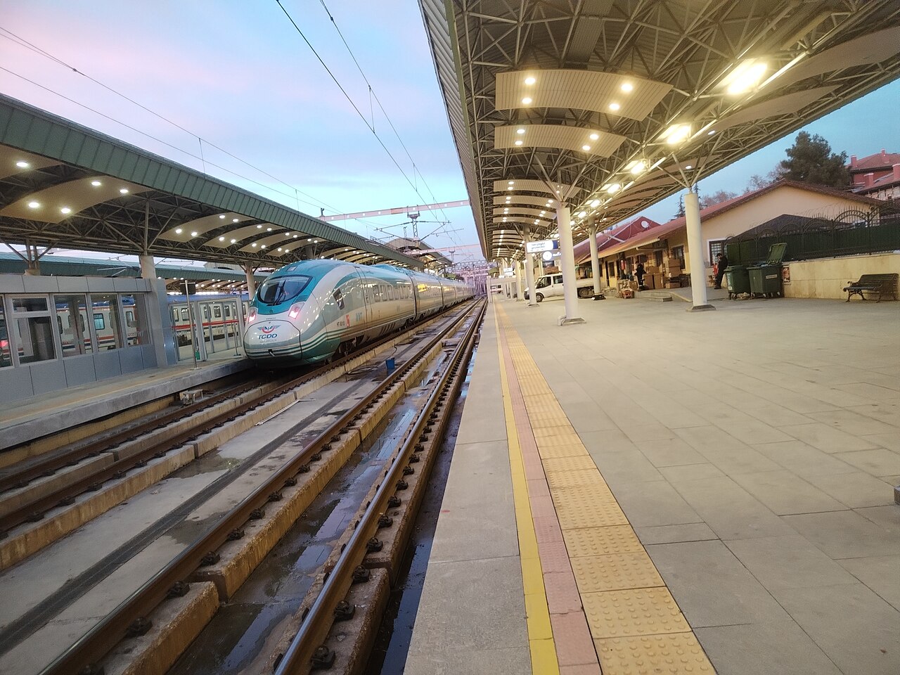 Yüksek Hızlı Tren – von Ankara nach Konya