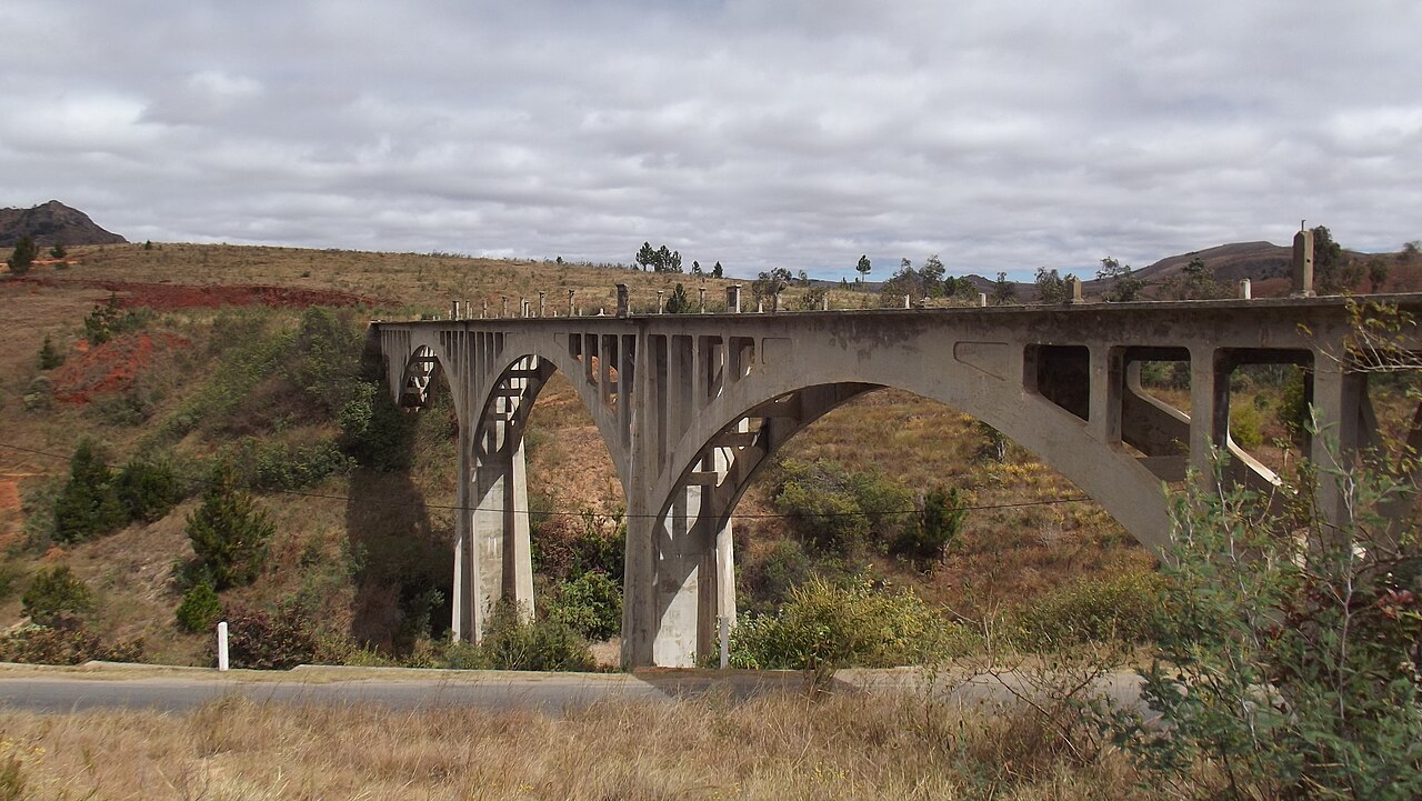 Trans Lémurie Express – von Antananarivo nach Antsirabe