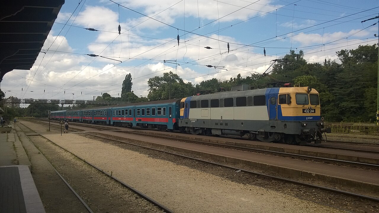 Bahnstrecke Hatvan–Szolnok, von Hatvan nach Újszász