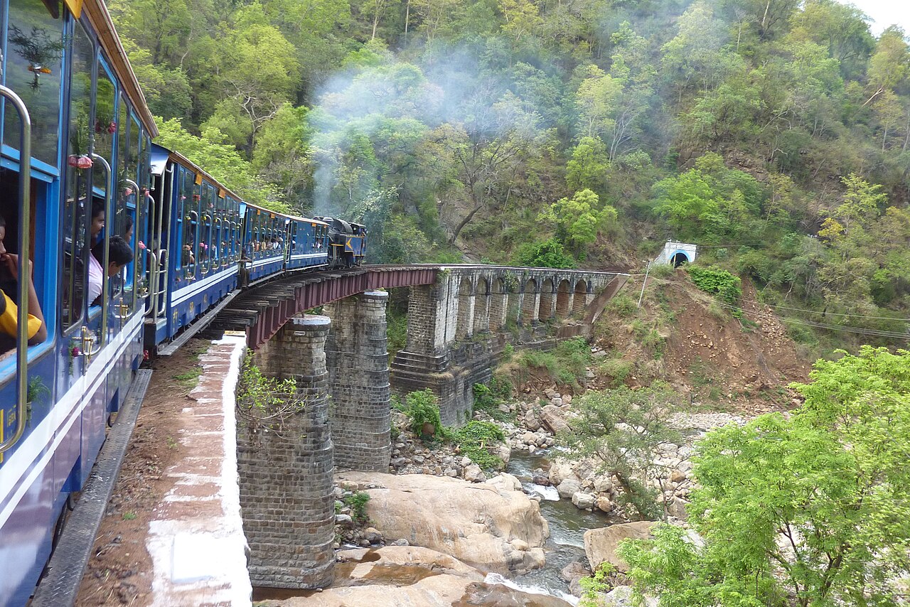 Nilgiri Mountain Railway – von Mettupalayam nach Udagamandalam