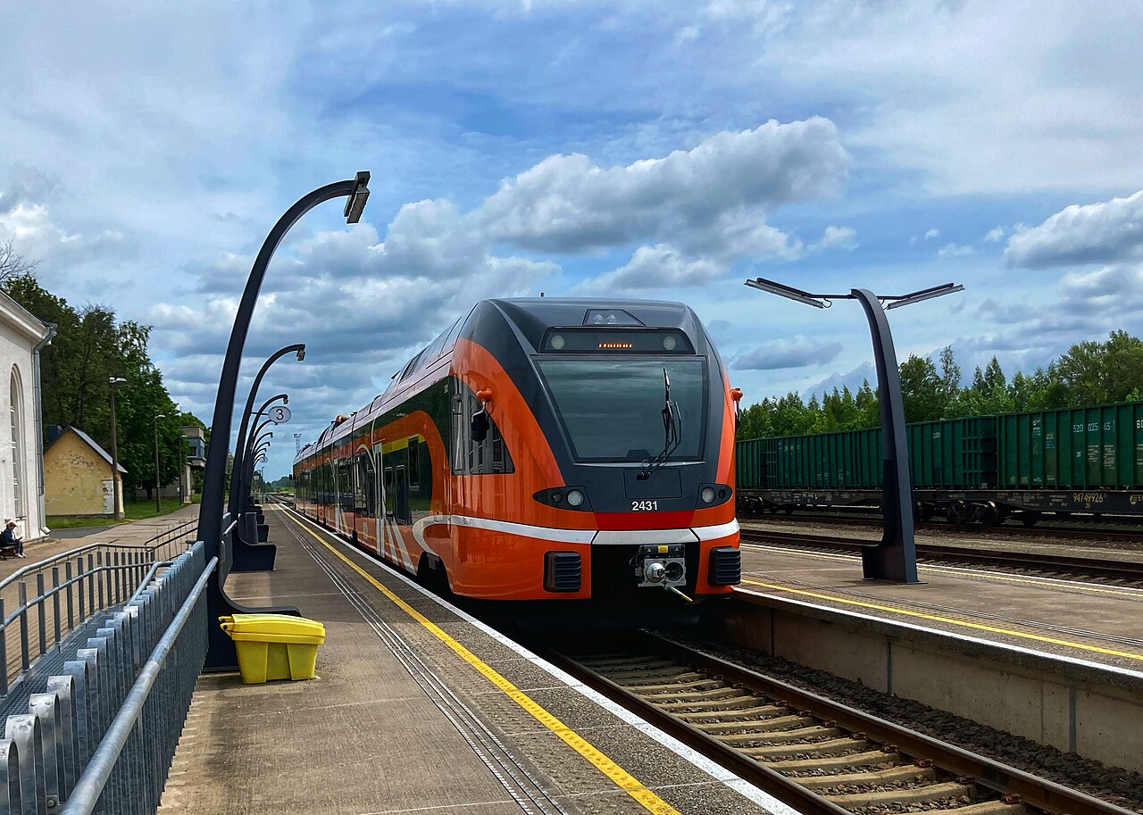 Elron — Tallinn to Narva