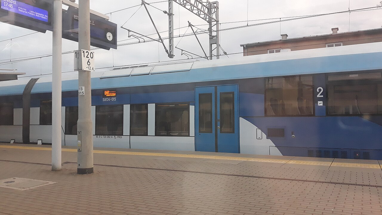 Dęblin–Łuków railway — Dęblin to Łuków