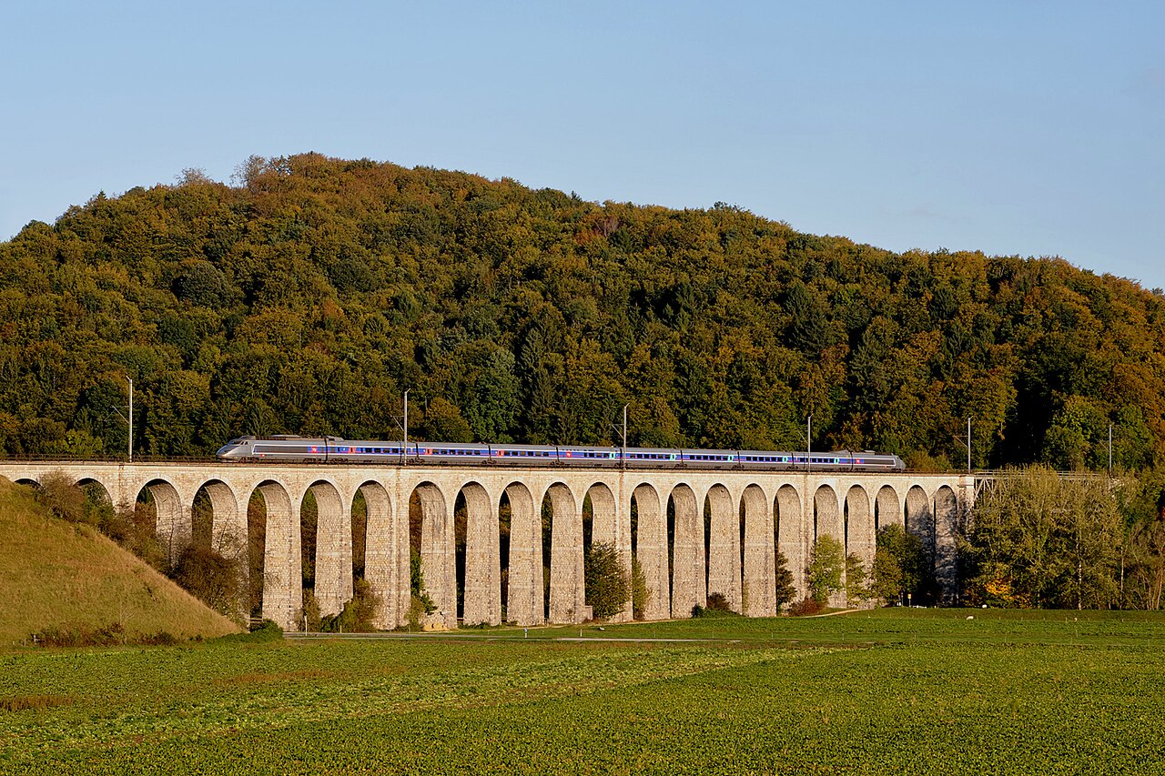 Bern–Neuchâtel railway — Neuchâtel to Bern