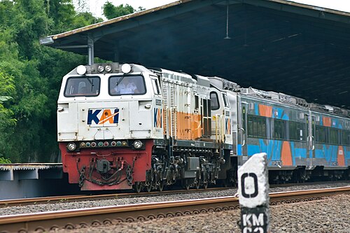 タクサカ号 — 写真1